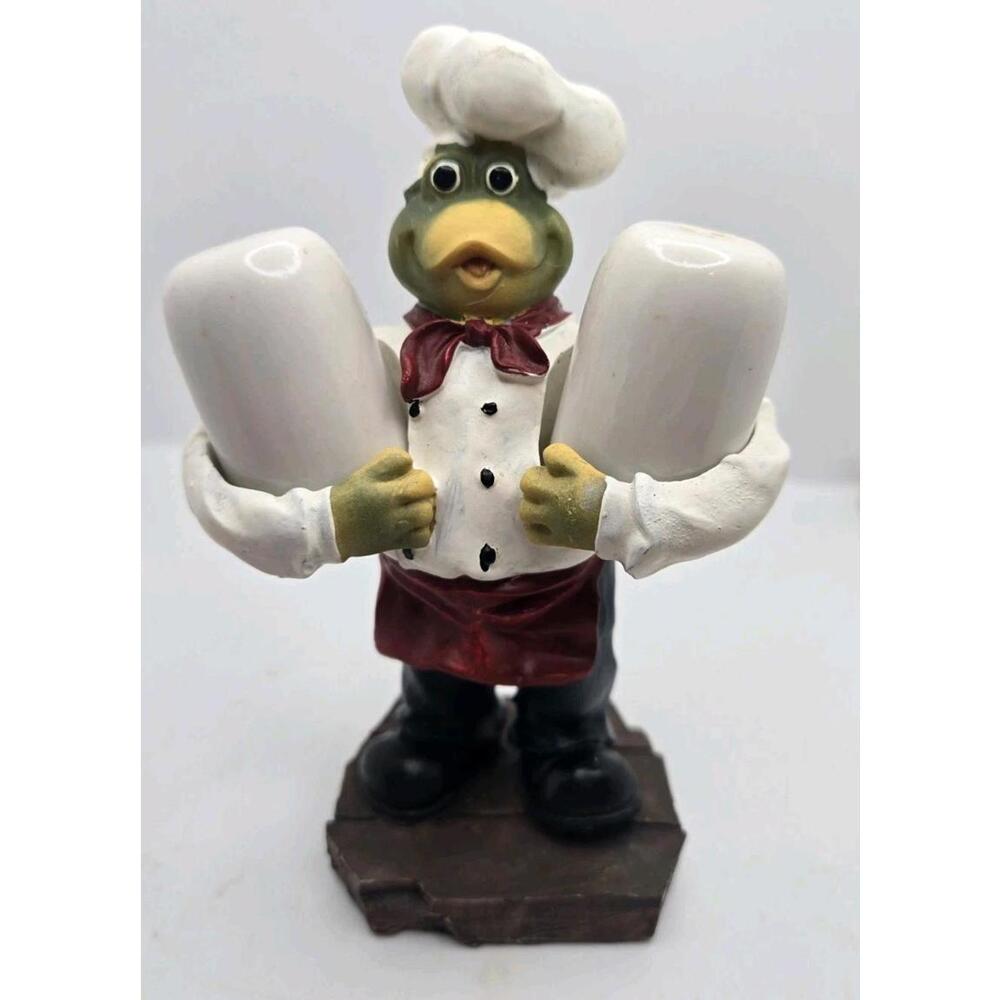 Standing Chef Frog Salt and Pepper Shaker Set